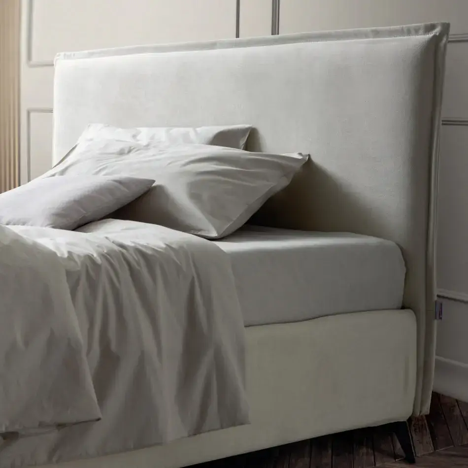 _data_prod_img_letto-matrimoniale-160x190-in-tessuto-con-piedi-in-metallo-made-in-italy-sogni-1_jpg_r_950_950