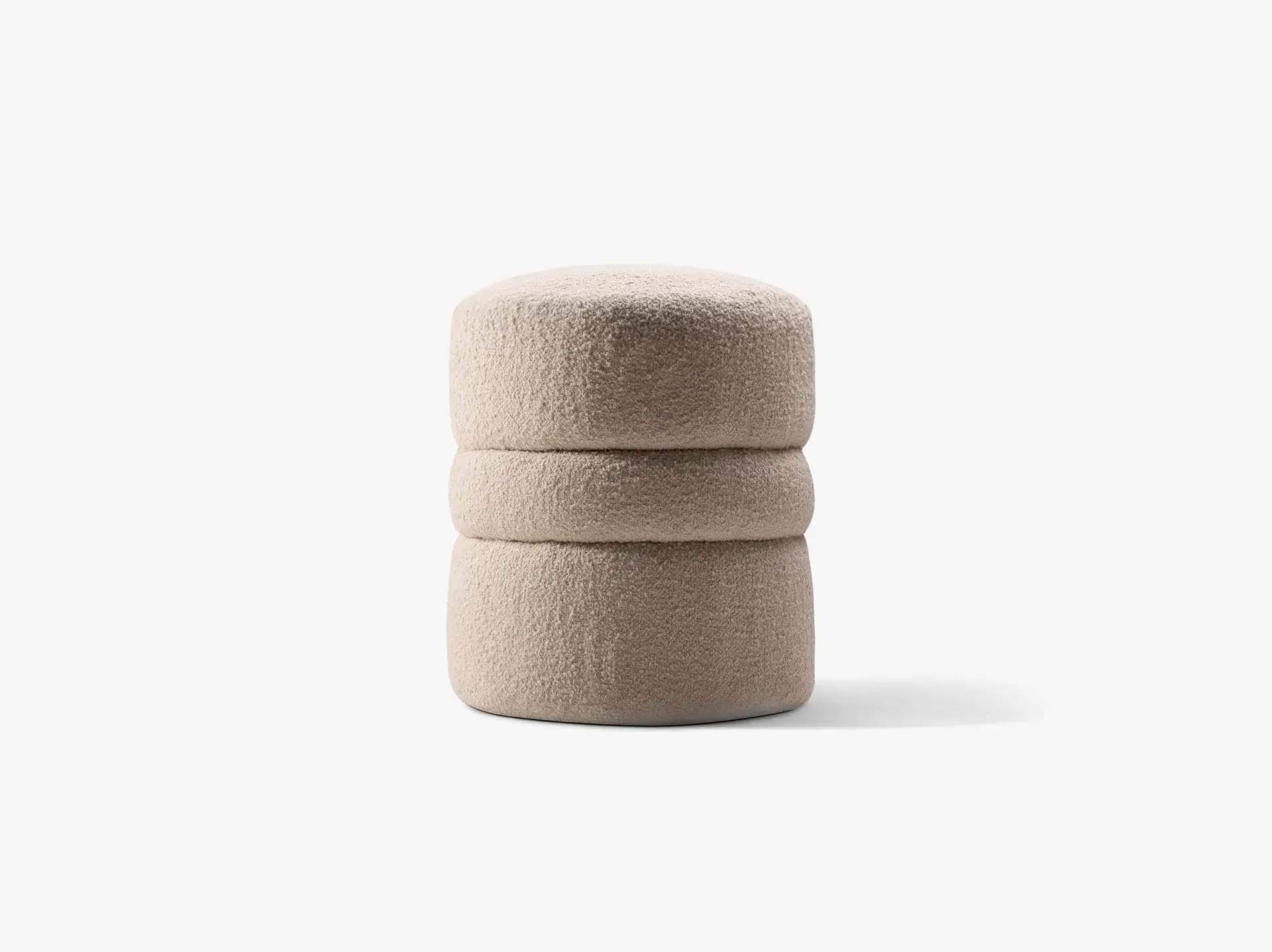 Micadoni-MIC_POUF_253_ALEXA1-1_1920x1437_crop_center