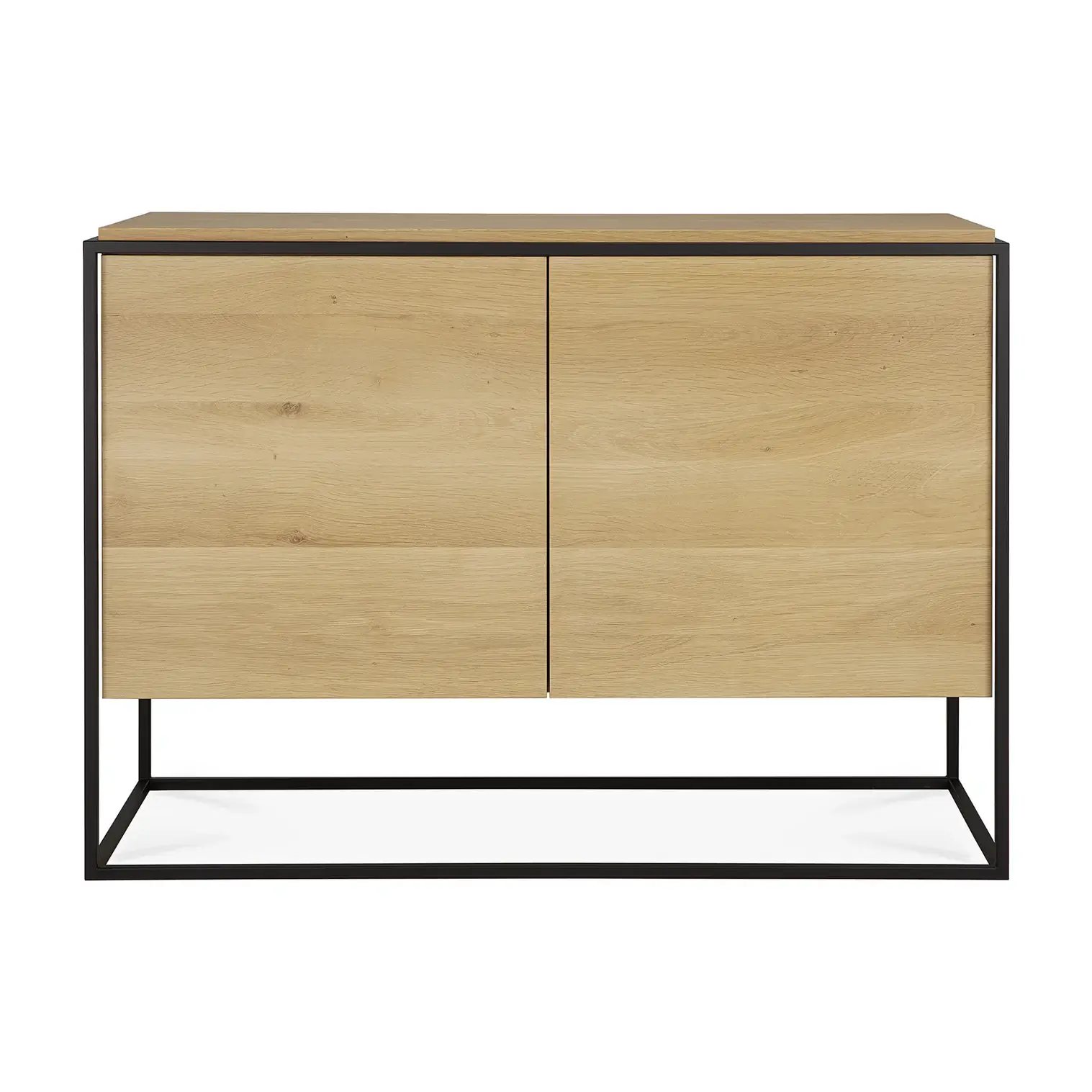 26860_Monolit_sideboard_front_cut_WEB