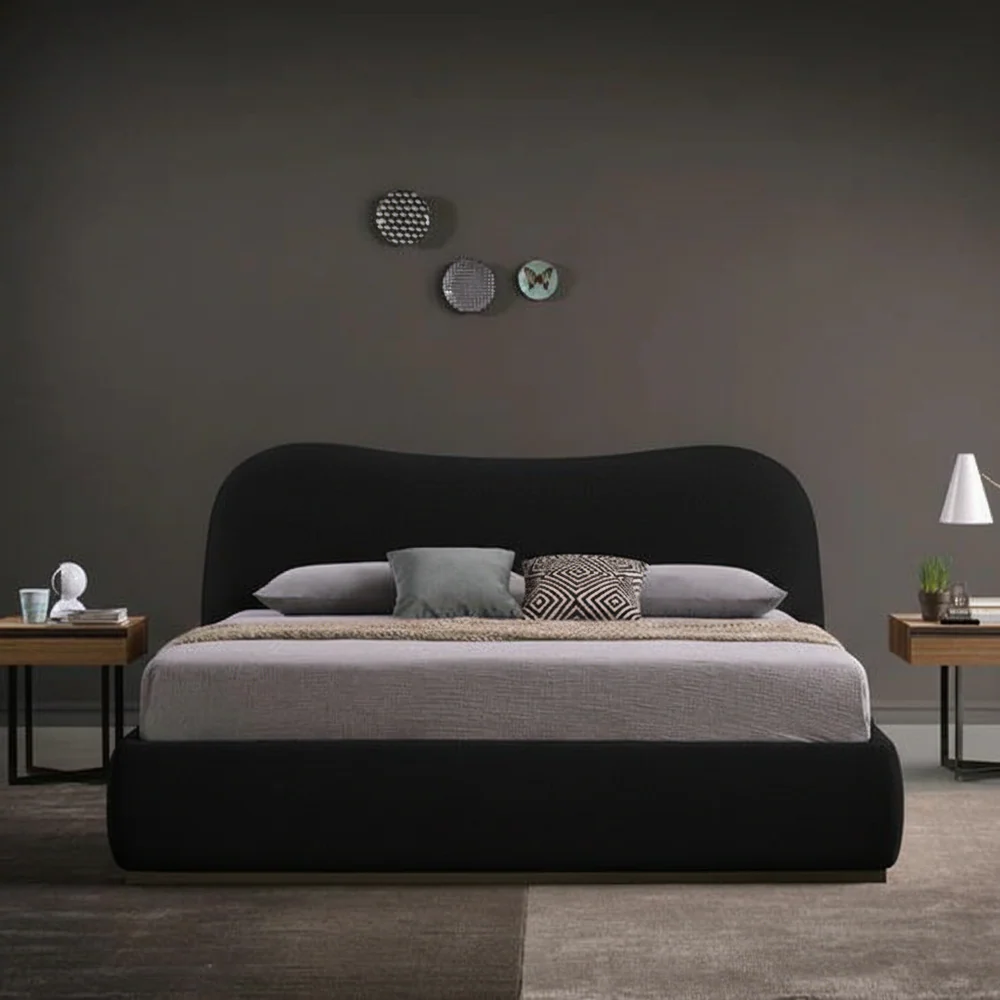 Upholstered_king_size_bed_with_curved_headboard_Aurore_627a7bbe-c7e3-4402-bbd1-139bc074939d